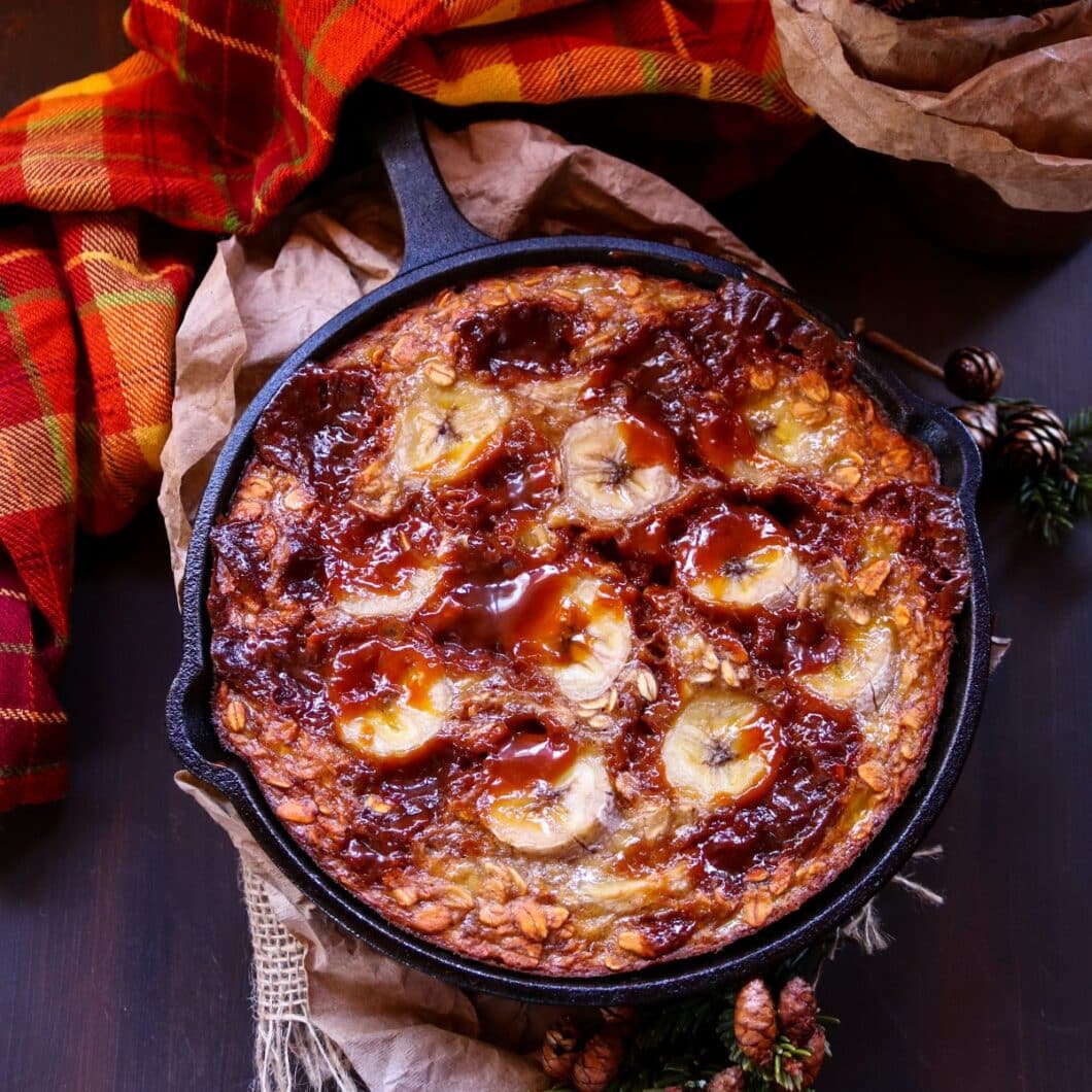 Dulce de Leche Oatmeal Bake with Bananas and Vanilla