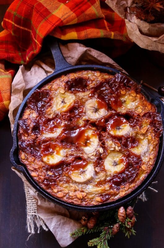 Dulce de Leche Oatmeal Bake with Bananas and Vanilla