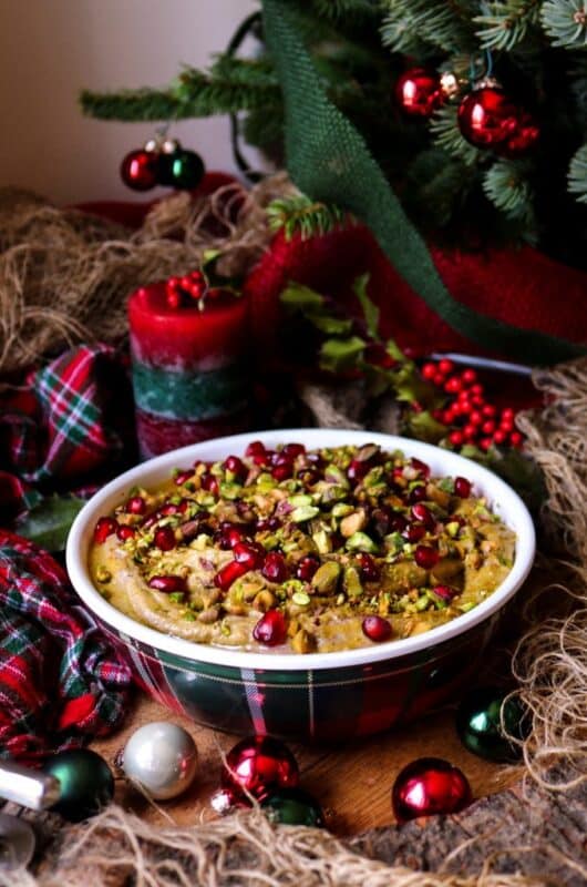 Festive Pistachio Pomegranate Hummus: A Holiday Twist on a Classic