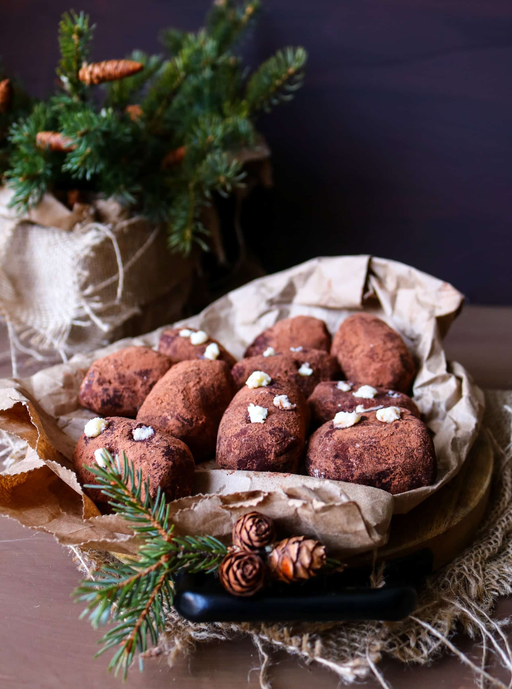 No-bake mini “Potatoes” cakes with cocoa coating and decorative potato eyes.