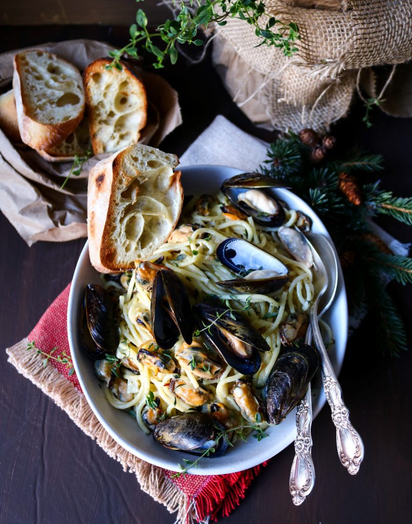 Garlic Butter Mussel Pasta
