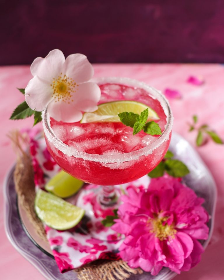 Contini Rose Rose Martini Vermouth Cocktail with Lime - Light & Floral Aperitif