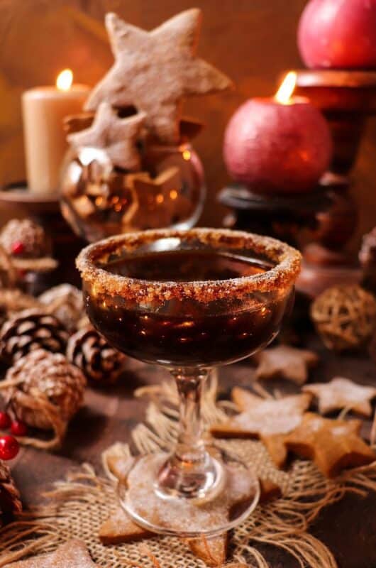 Festive Holiday Gingerbread Cocktail
