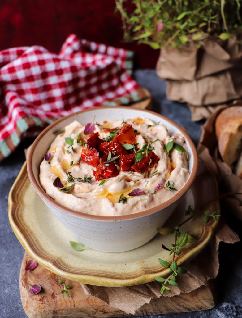Sun-Dried Tomato Feta Dip