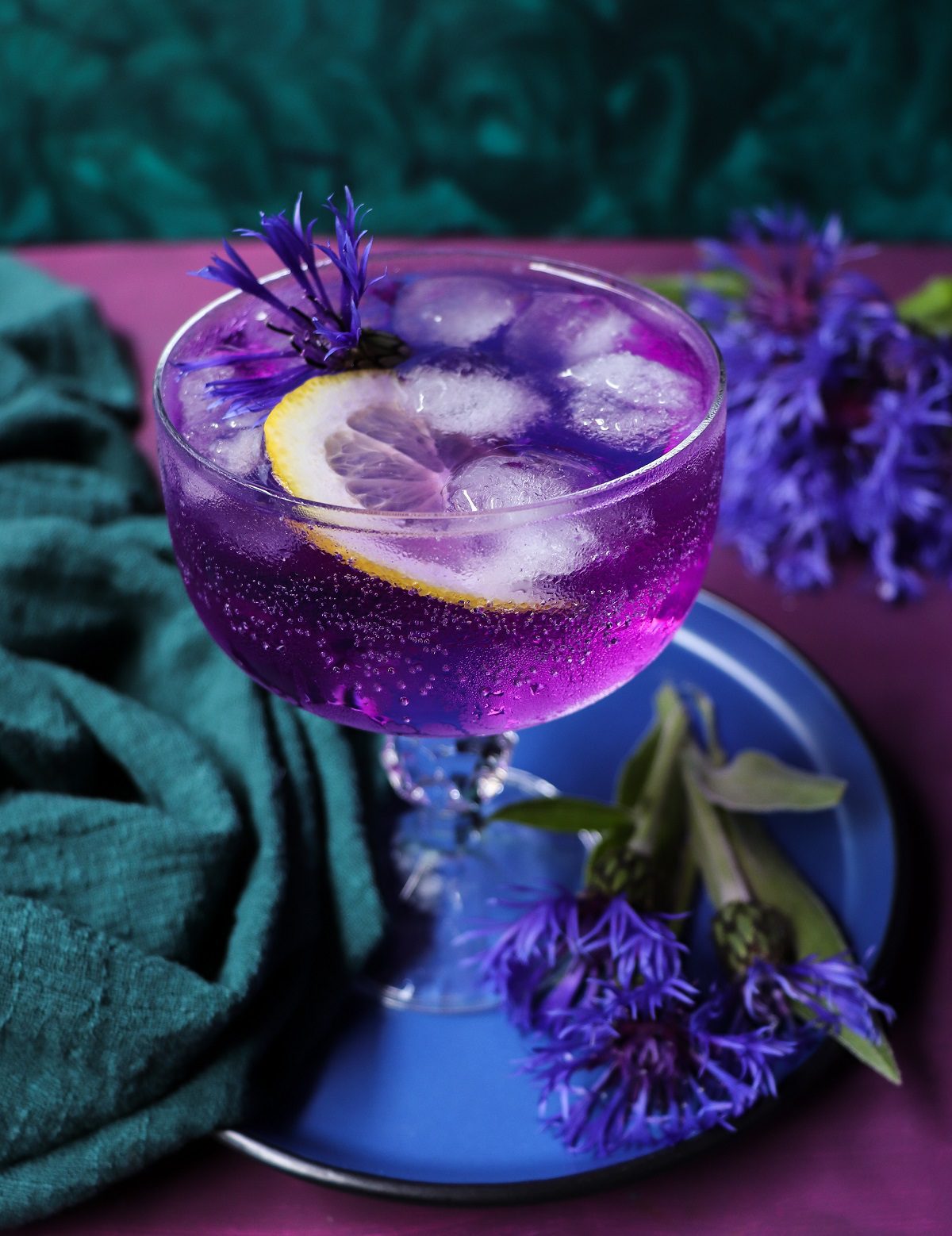 Empress 1908 Gin & Tonic