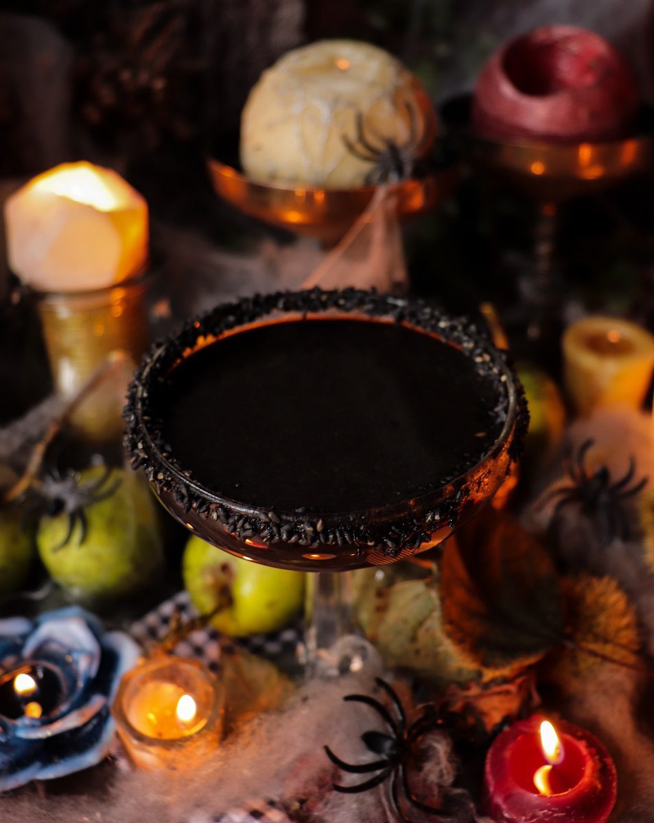 Black Widow Cocktail - Halloween Black Sesame Drink