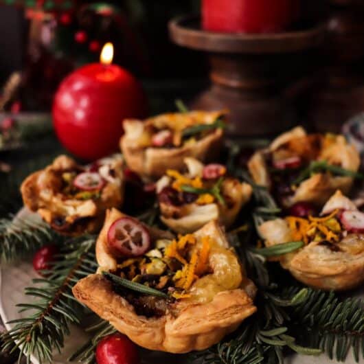 Cranberry Brie Puff Pastry Bites - A Festive Holiday Appetizer