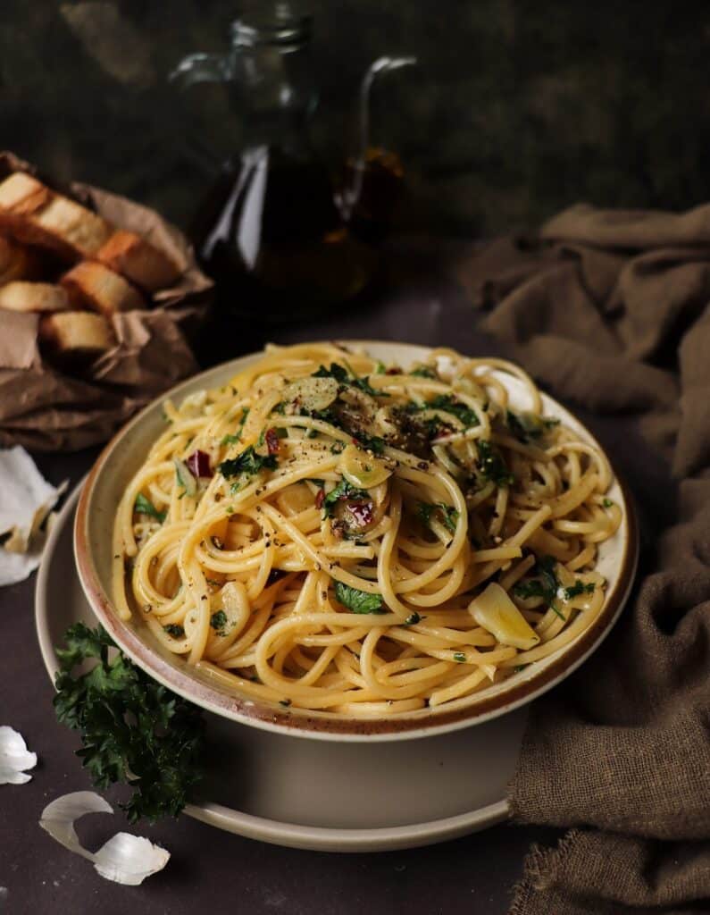 Pasta Aglio e Olio - Olive Oil Garlic Pasta
