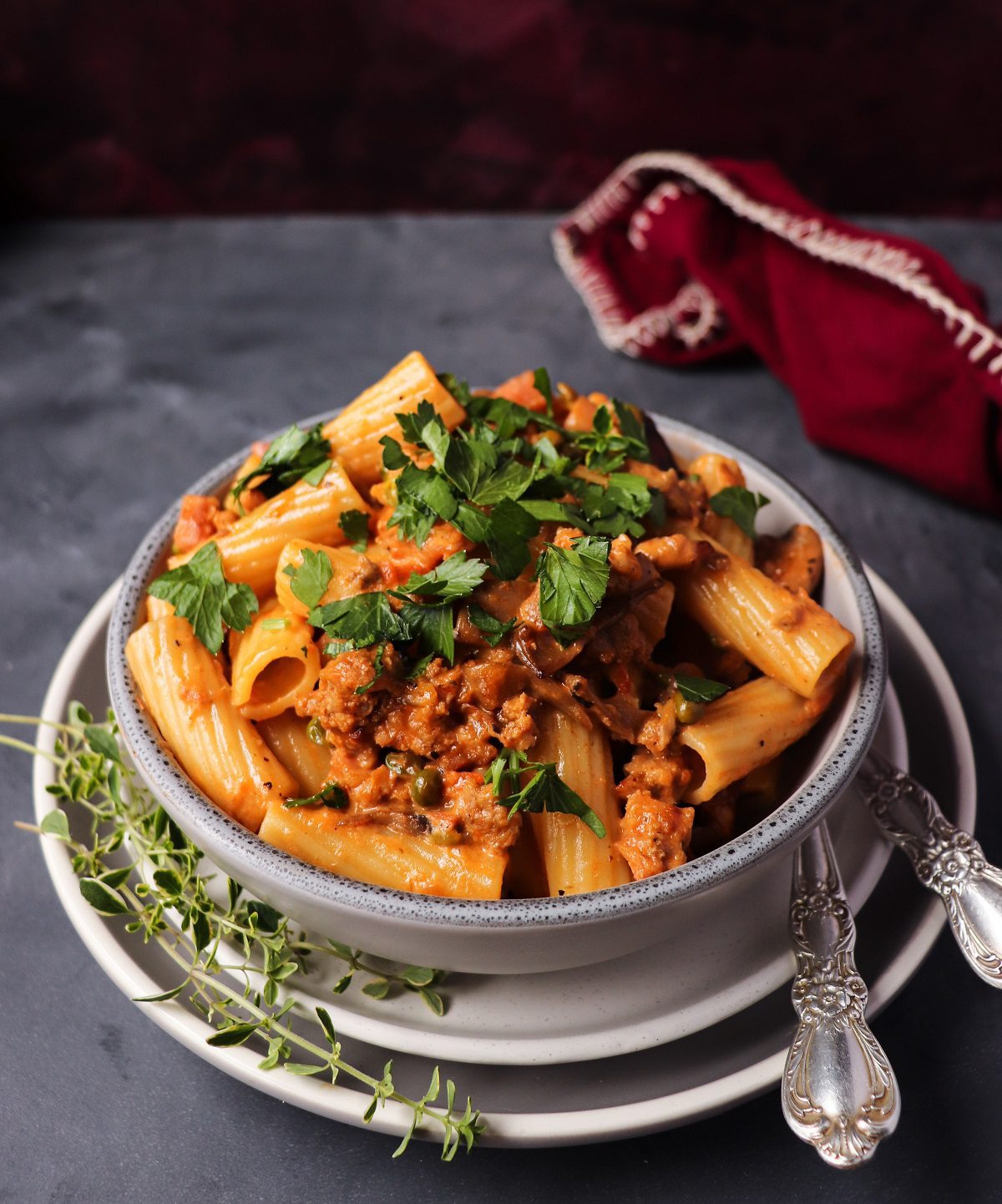 Creamy Bolognese Pasta (Pasta alla Pastora)