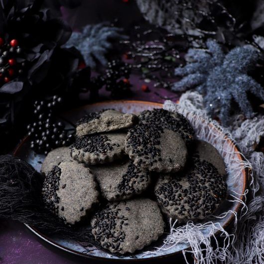 Black Sesame Shortbread Cookies
