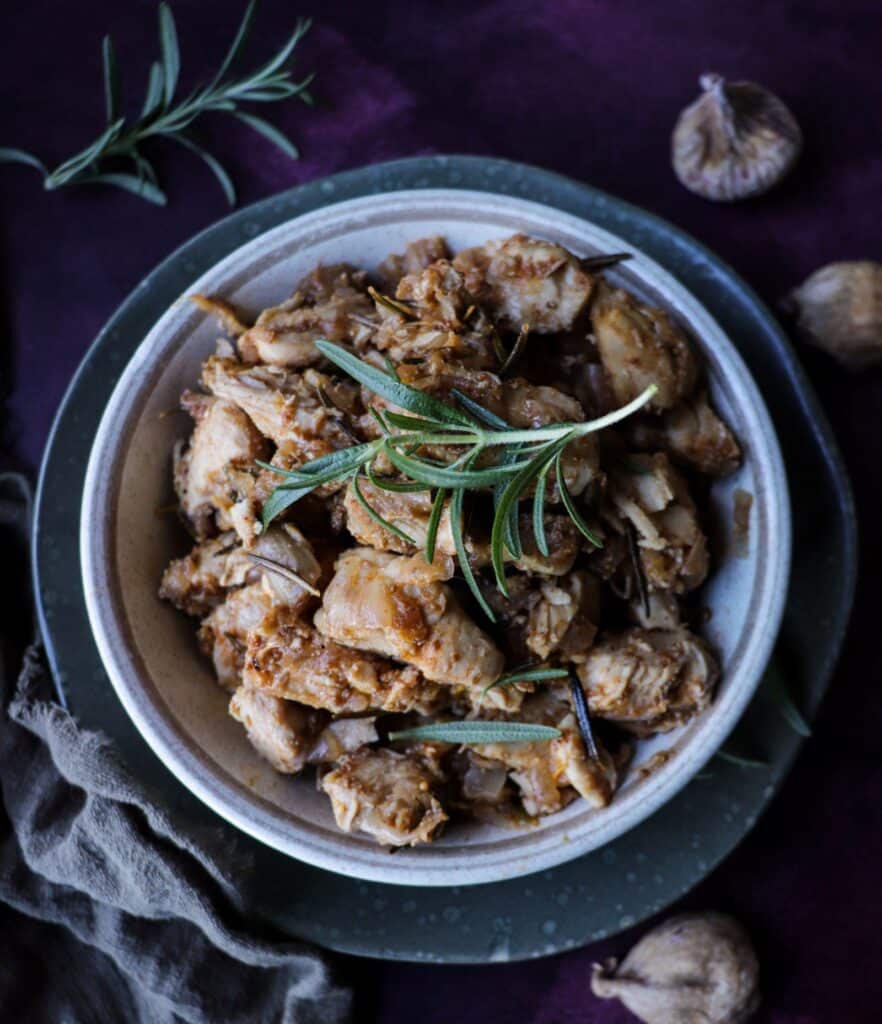 Chicken with White Wine, Figs and Rosemary