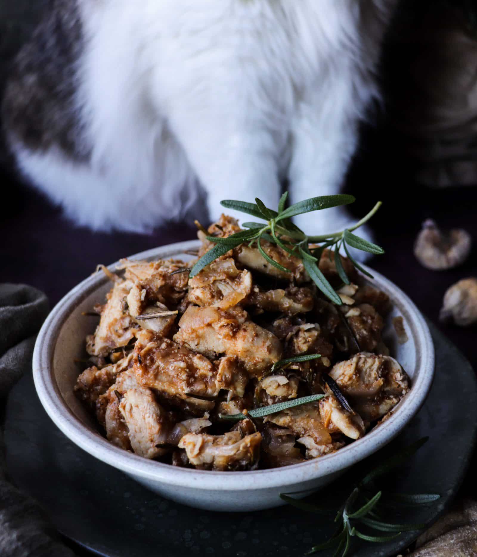 Chicken with White Wine, Figs and Rosemary