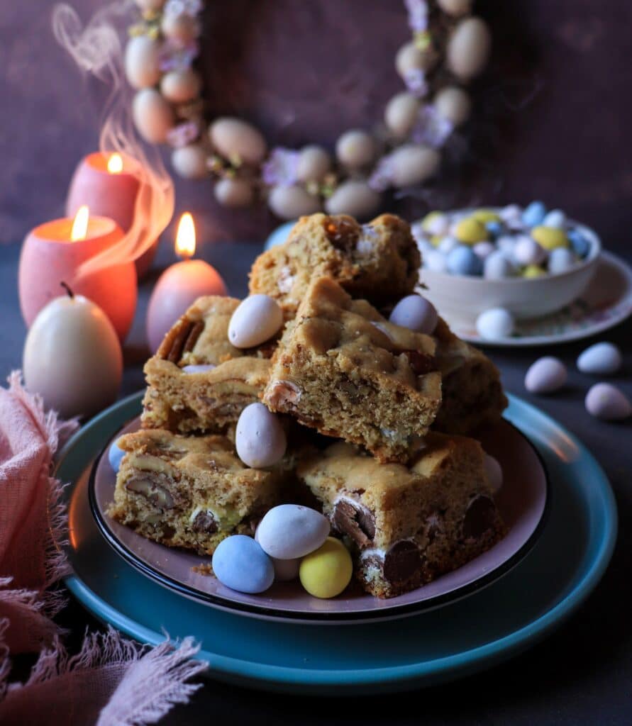 Easter Blondies with Eggies