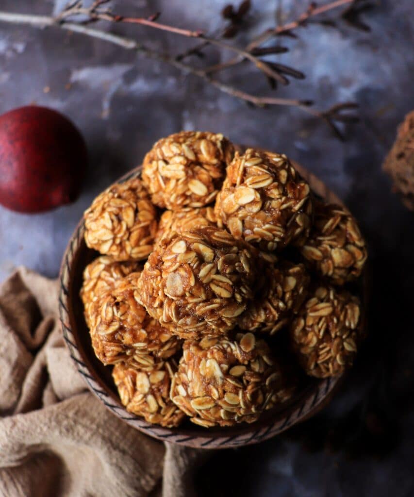 Peanut Butter Dulce de Leche Oatmeal Balls