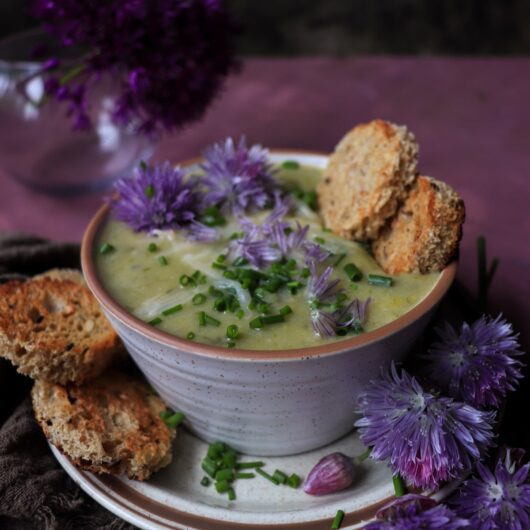 Creamy Chive Cheese Soup