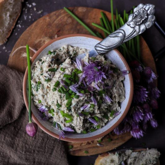 Sardine Spread With Sour Cream and Fresh Chives