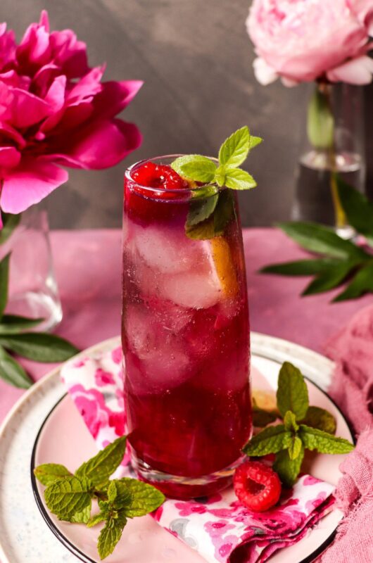 Gin Limoncello Raspberry Fizz