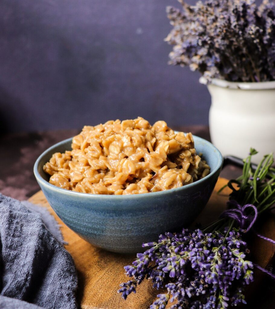 Lavender Earl Grey Oatmeal with White Chocolate