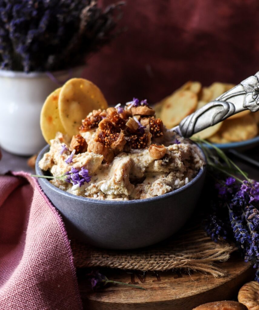 goat cheese with dried figs and lavender