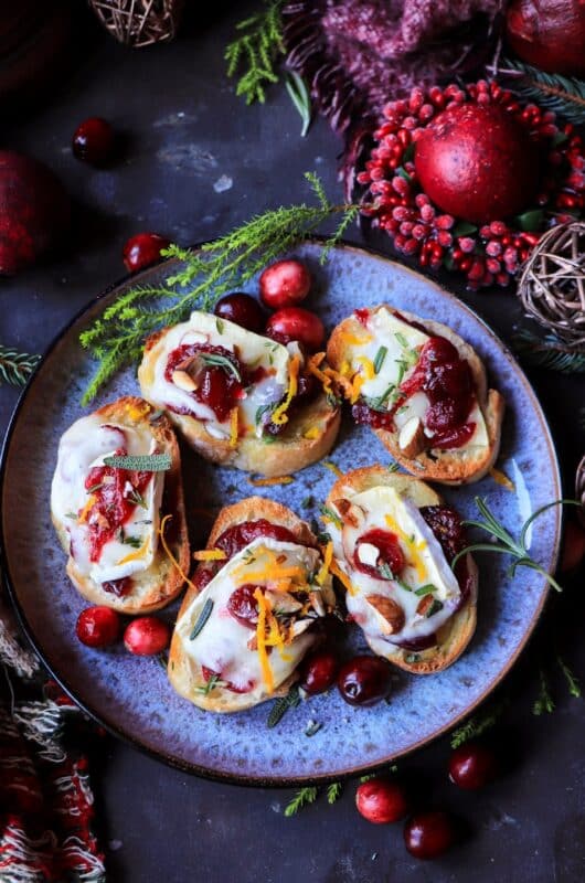 Cranberry Brie Crostini with Almonds and Rosemary