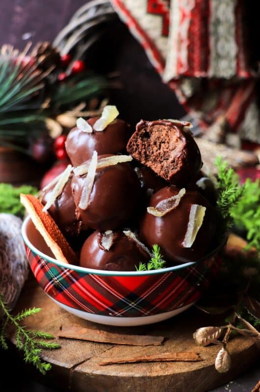 Soft Chocolate Gingerbread Cookies with Orange and Rum