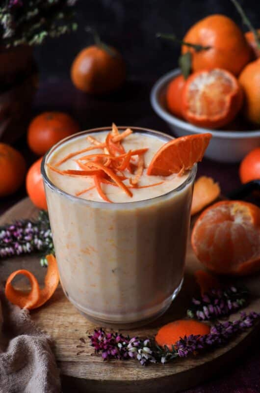 Clementine Banana Smoothie with Greek Yogurt