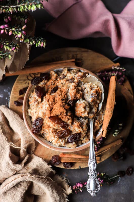 Cracked Wheat Breakfast with Raisins and Cinnamon
