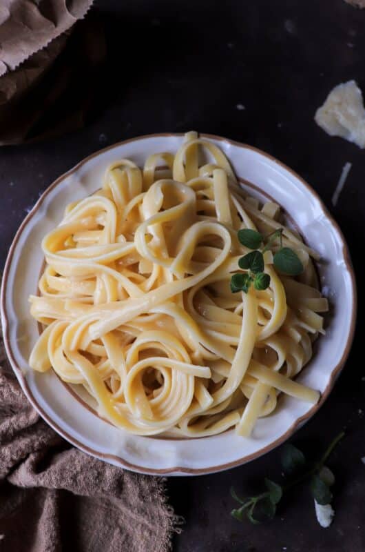 How to Make Italian Butter Pasta <br>(Fettuccine al Burro)