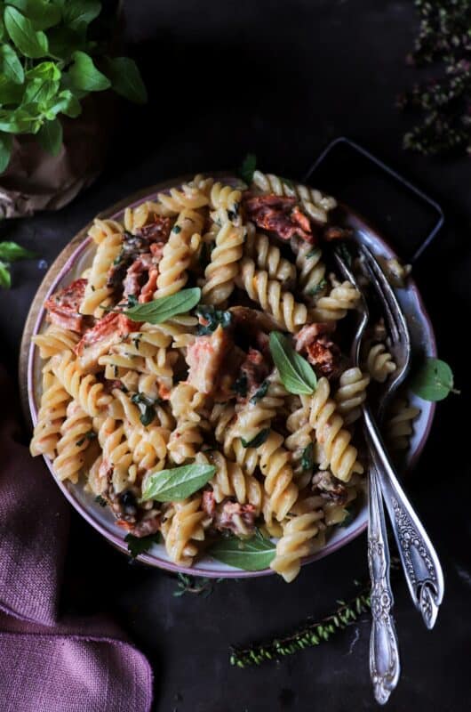 Marry Me Pasta <br>(Creamy Sun-Dried Tomato Sauce)