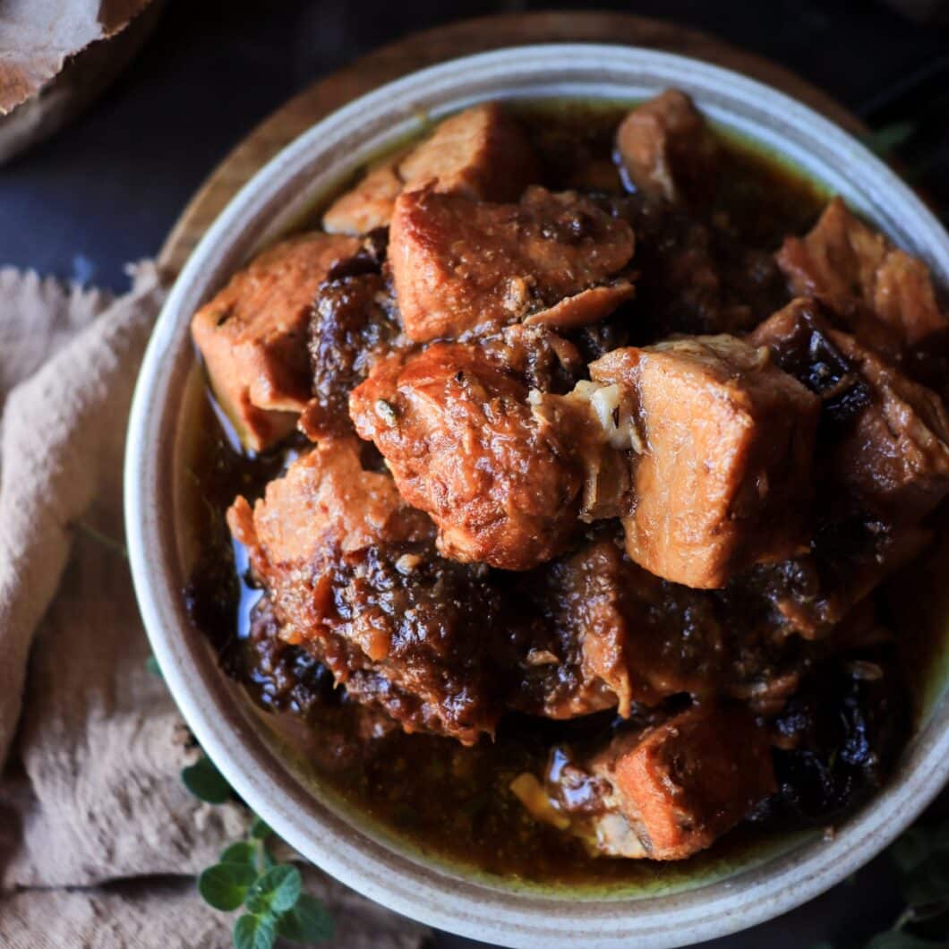 Spanish-Style Pork with Prunes (Cerdo con Ciruelas)