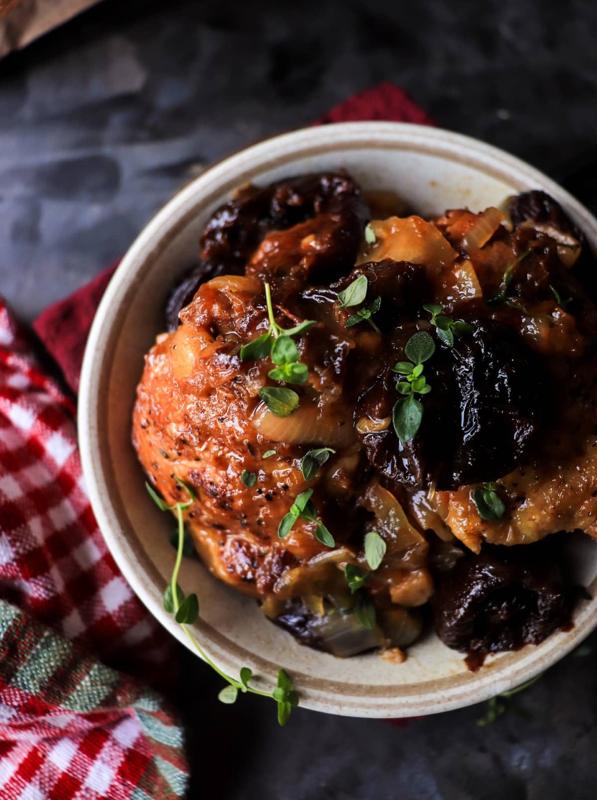 French Chicken with Prunes (Poulet aux Pruneaux)
