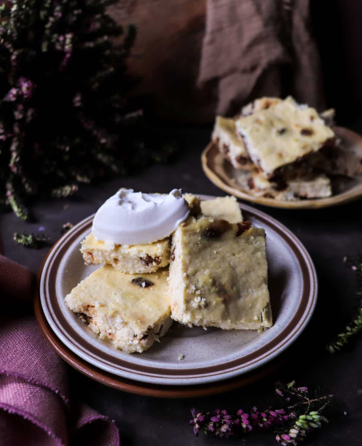 Cottage Cheese and Greek yogurt breakfast Casserole with raisins