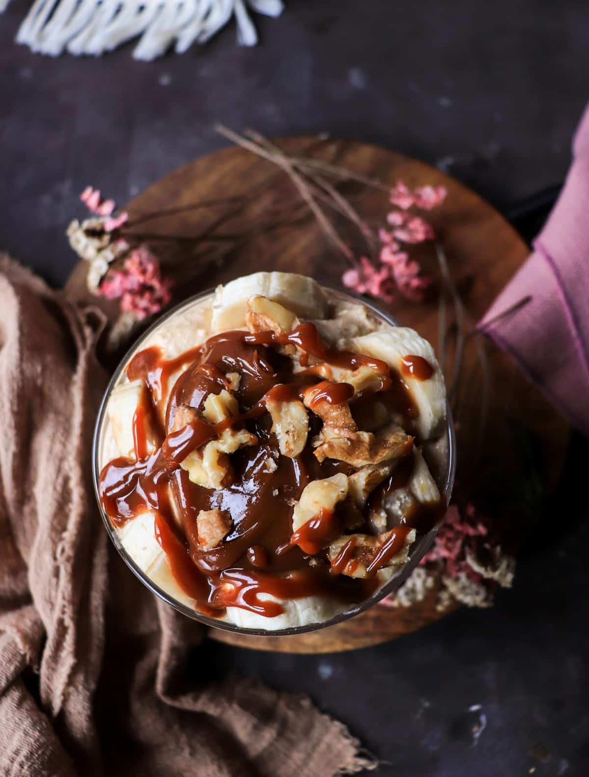 easy cottage cheese (tvorog) dessert with dulce de leche topping