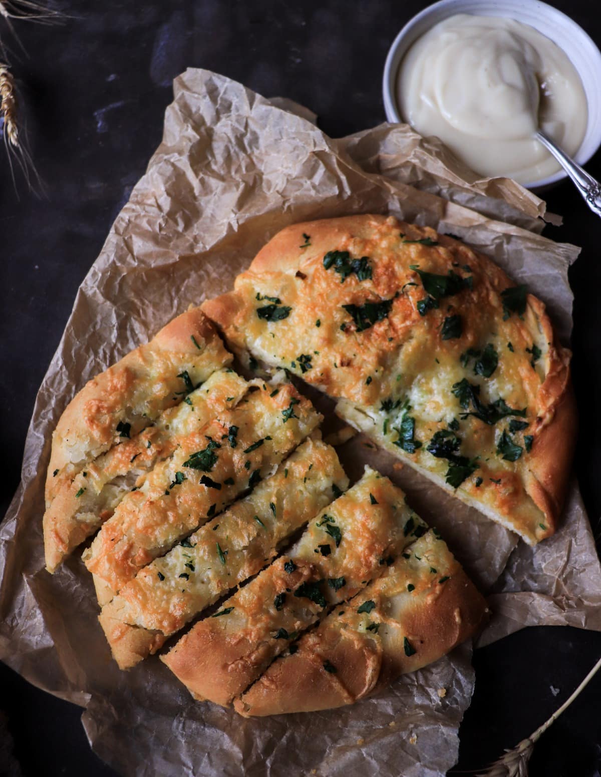 garlic fingers - Canadian garlic cheese flatbread
