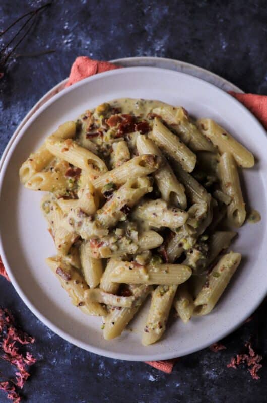 Pasta with Pistachio Cream and Crispy Speck