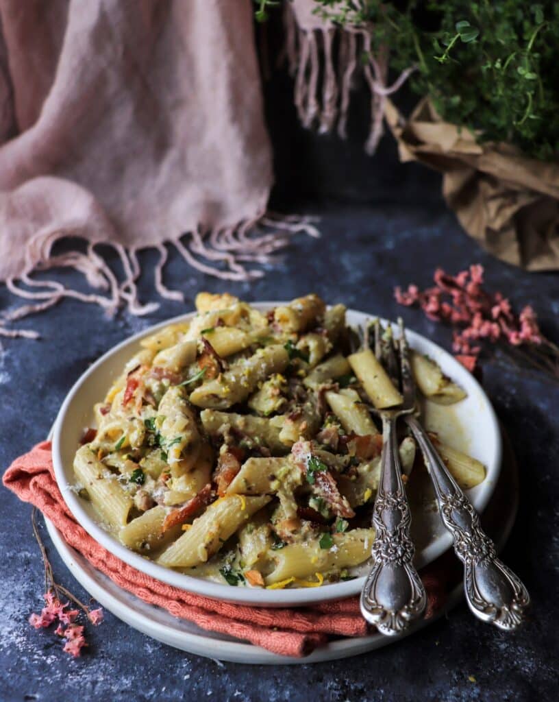 Pasta with Pistachio Cream and Crispy Speck