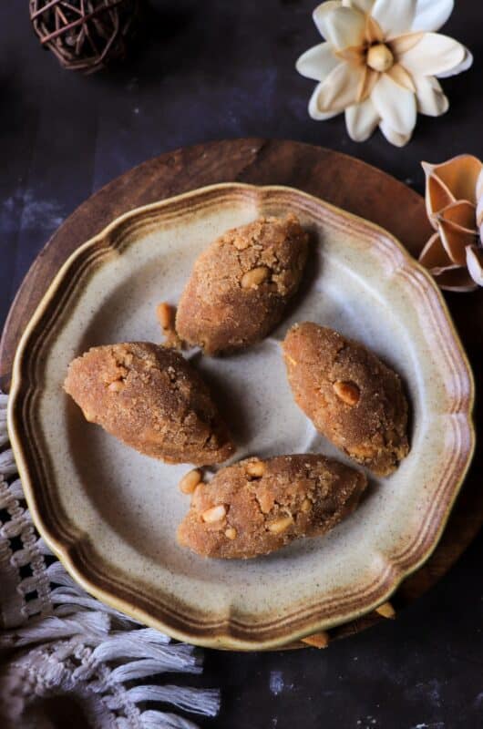Turkish Semolina Halva (Irmik Helvası)