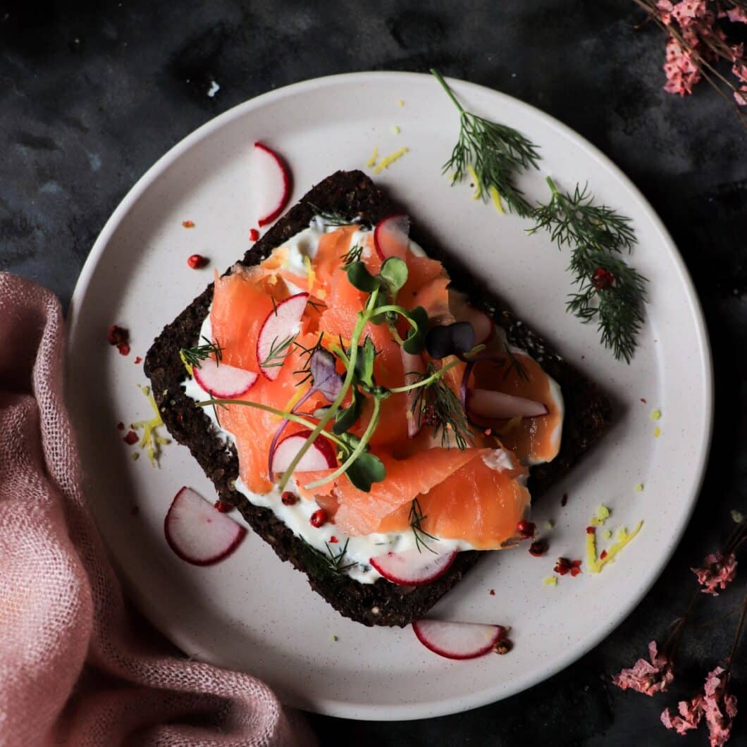 Nordic Rye Toast with Smoked Salmon, Horseradish, and Apple