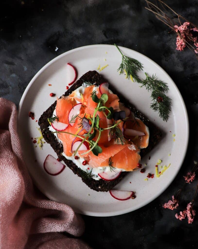 Nordic Rye Toast with Smoked Salmon, Horseradish, and Apple
