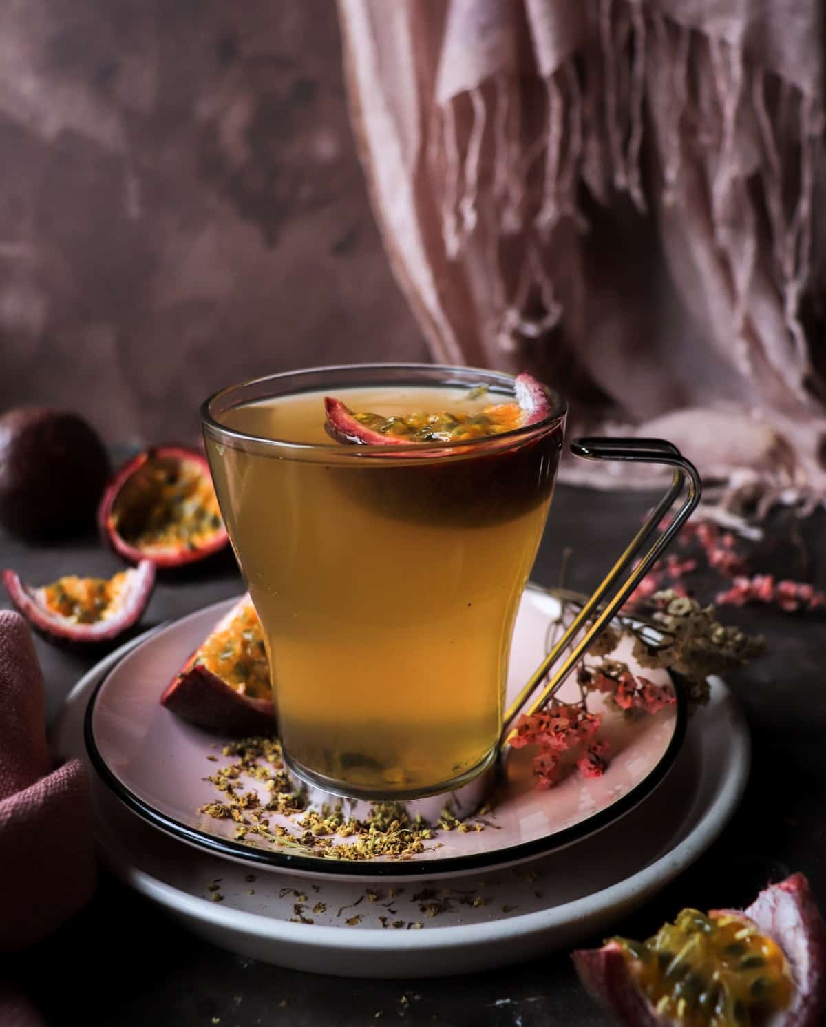 herbal infusion with elderflower blossoms, passion fruit, honey,  and vanilla.
