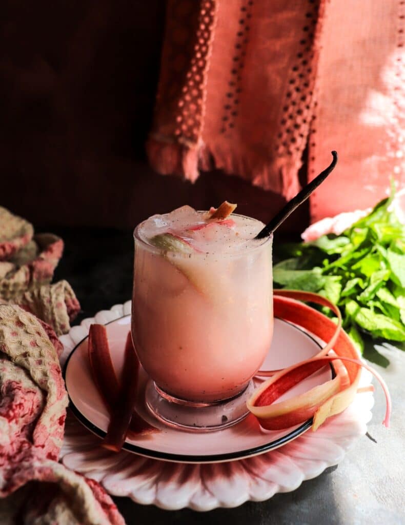 Rhubarb Cream Soda with Vanilla