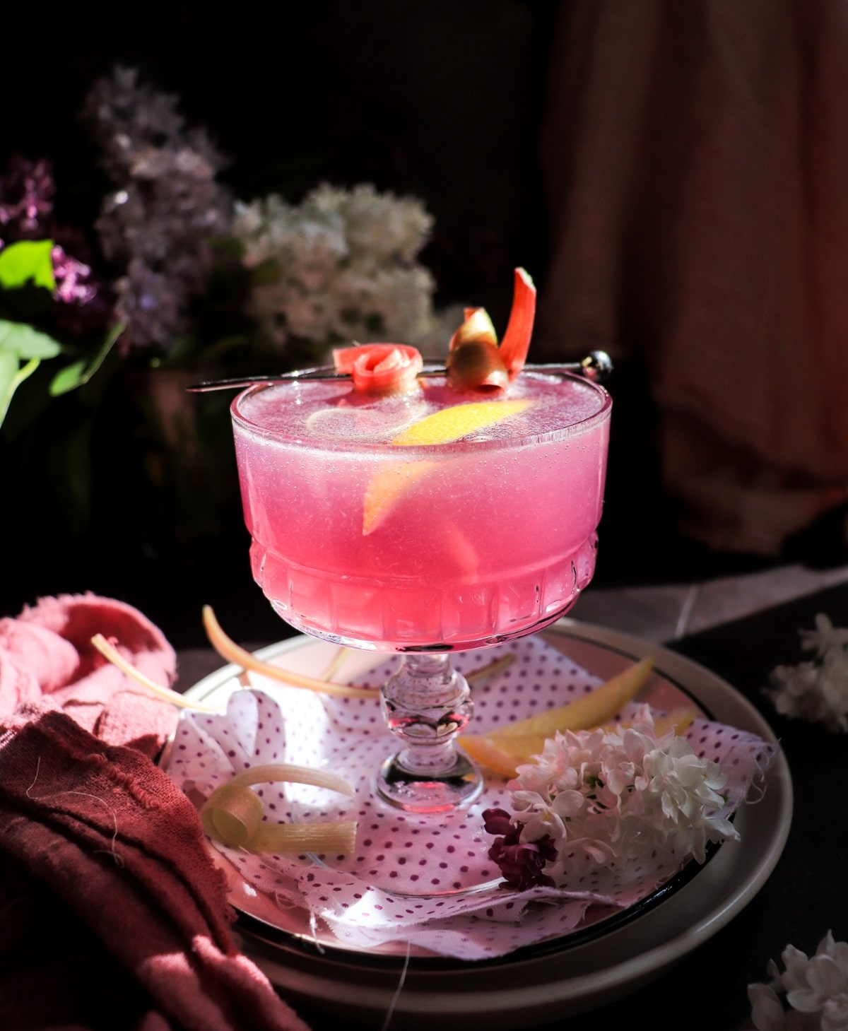 Rhubarb Gin Cocktail – An Empress 1908 Gin Daisy