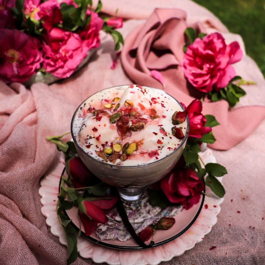 Amaretto Rose Float
