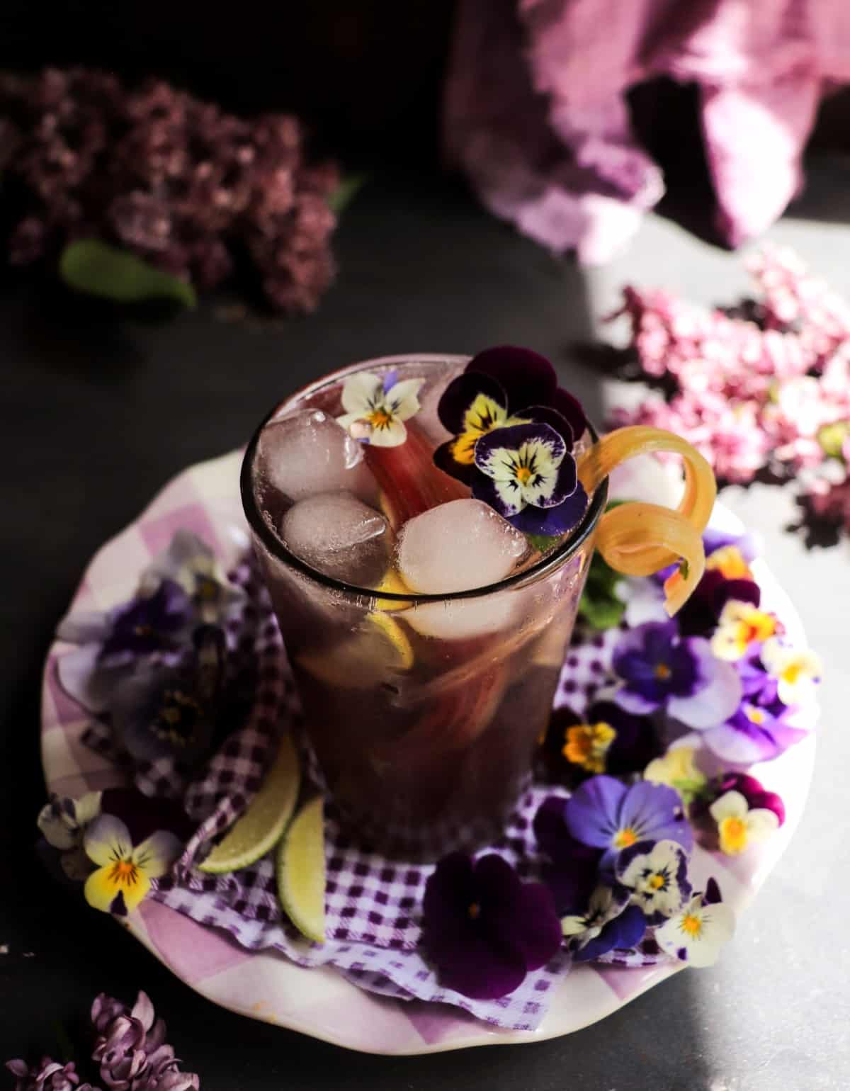 Rhubarb Fizz with gin and creme de violette