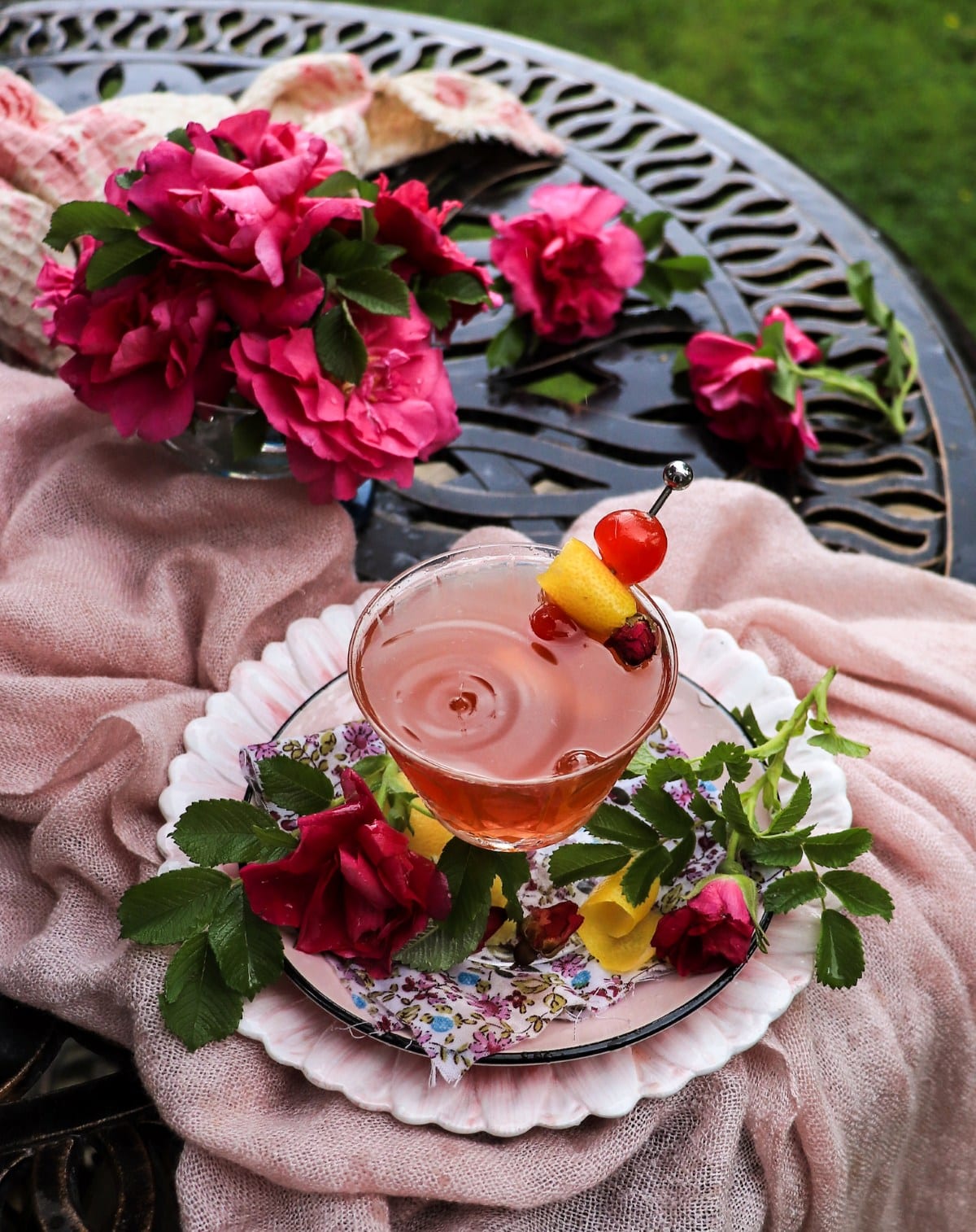 Rose Amaretto Sour cocktail with gin