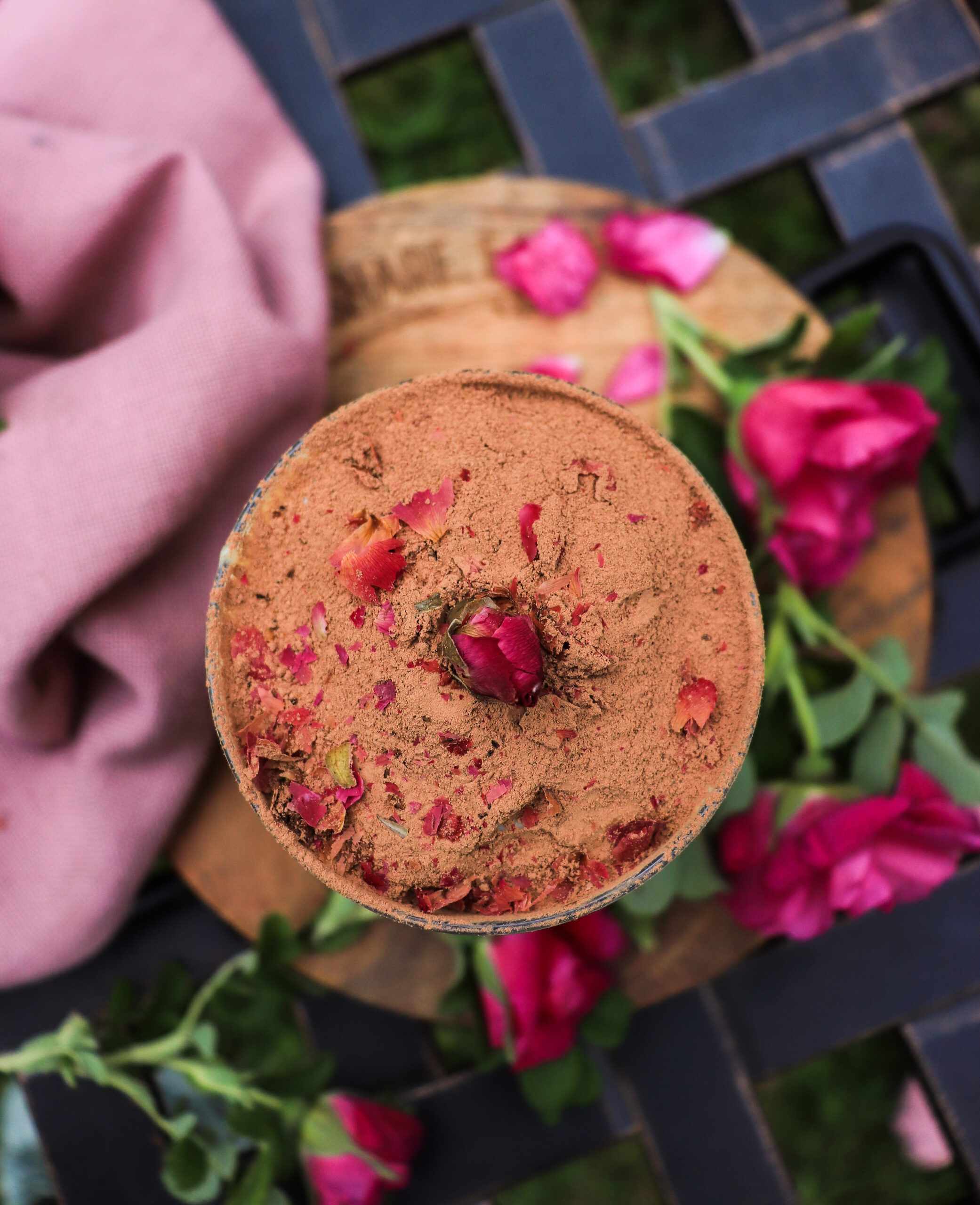 how to make rose tiramisu with rose petal jam and amaretto
