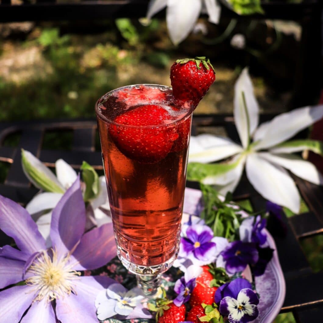 Strawberry Violet French 75