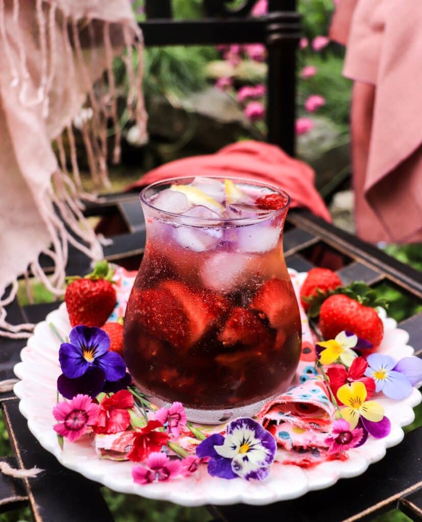 Strawberry Violet Gin Spritz