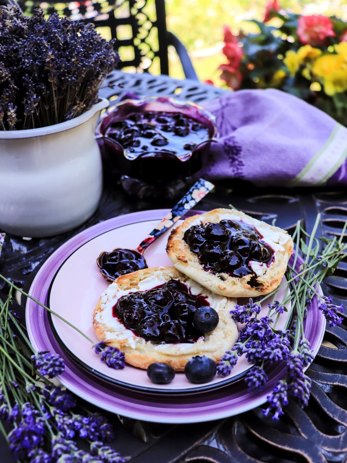 Blueberry jam with frozen blueberries