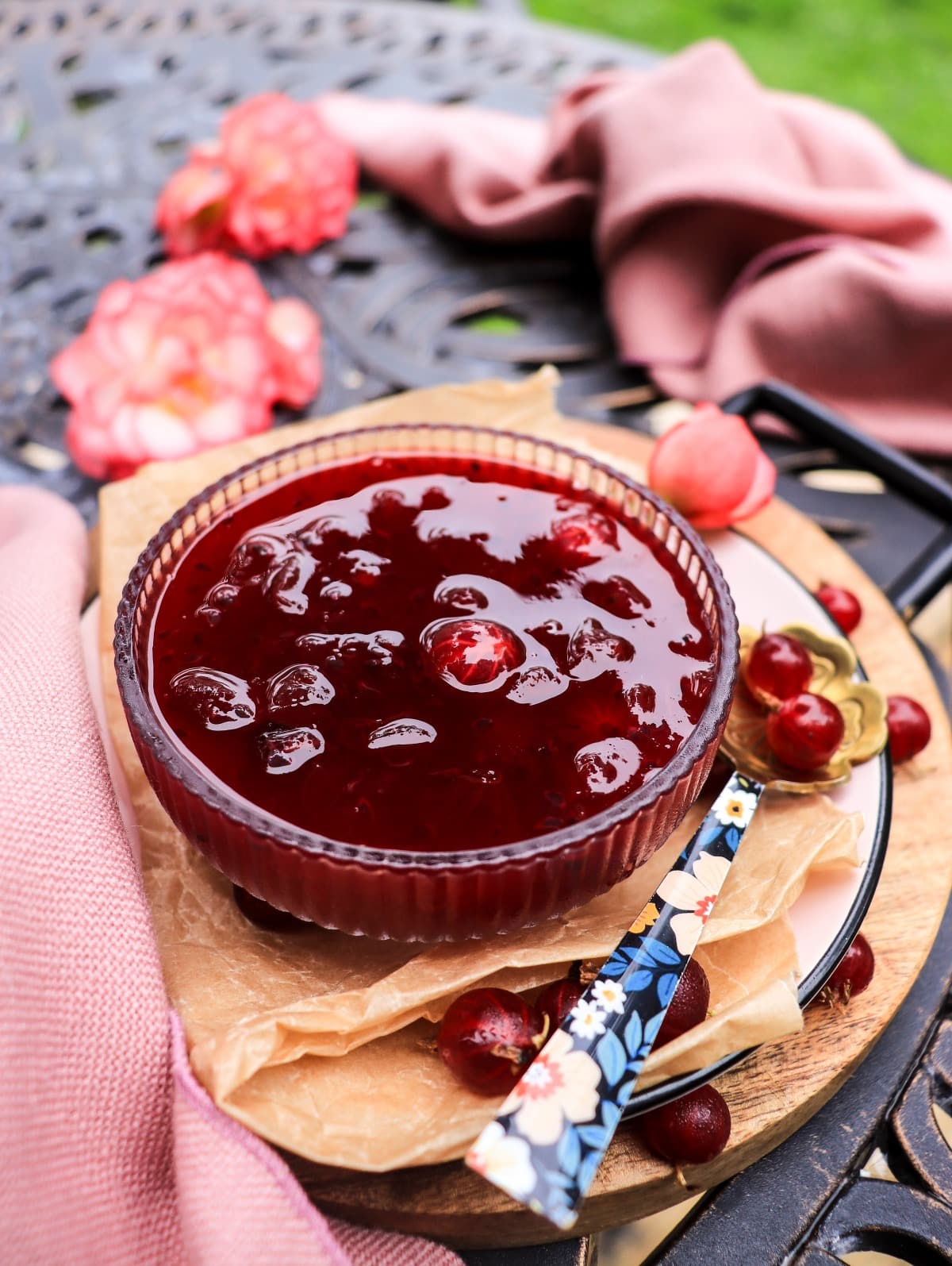 Soft gooseberry jam (low sugar)